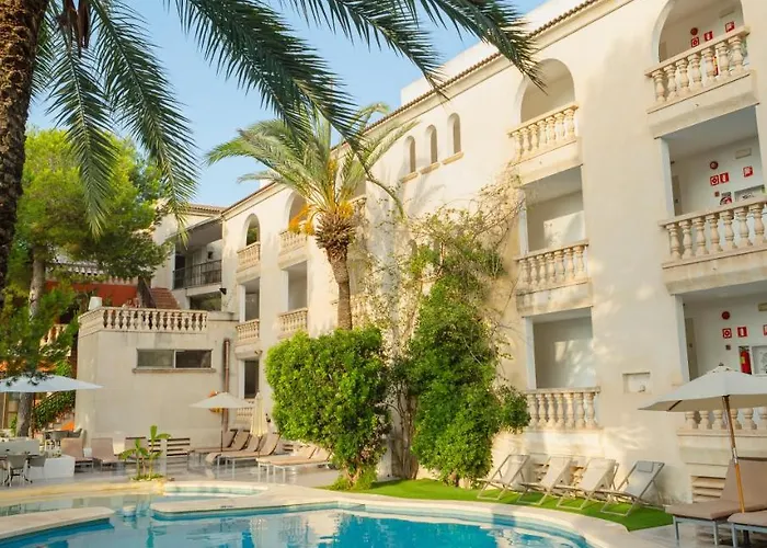 Hôtel-boutique: Es Baulo Petit Hotel